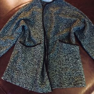 She & Sky Shawl Women’s New Size S & M Green Black